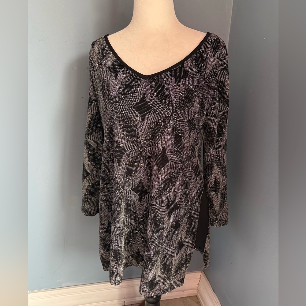 Frank Lyman Design Black Top